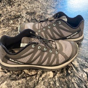 Saloman tennis shoes